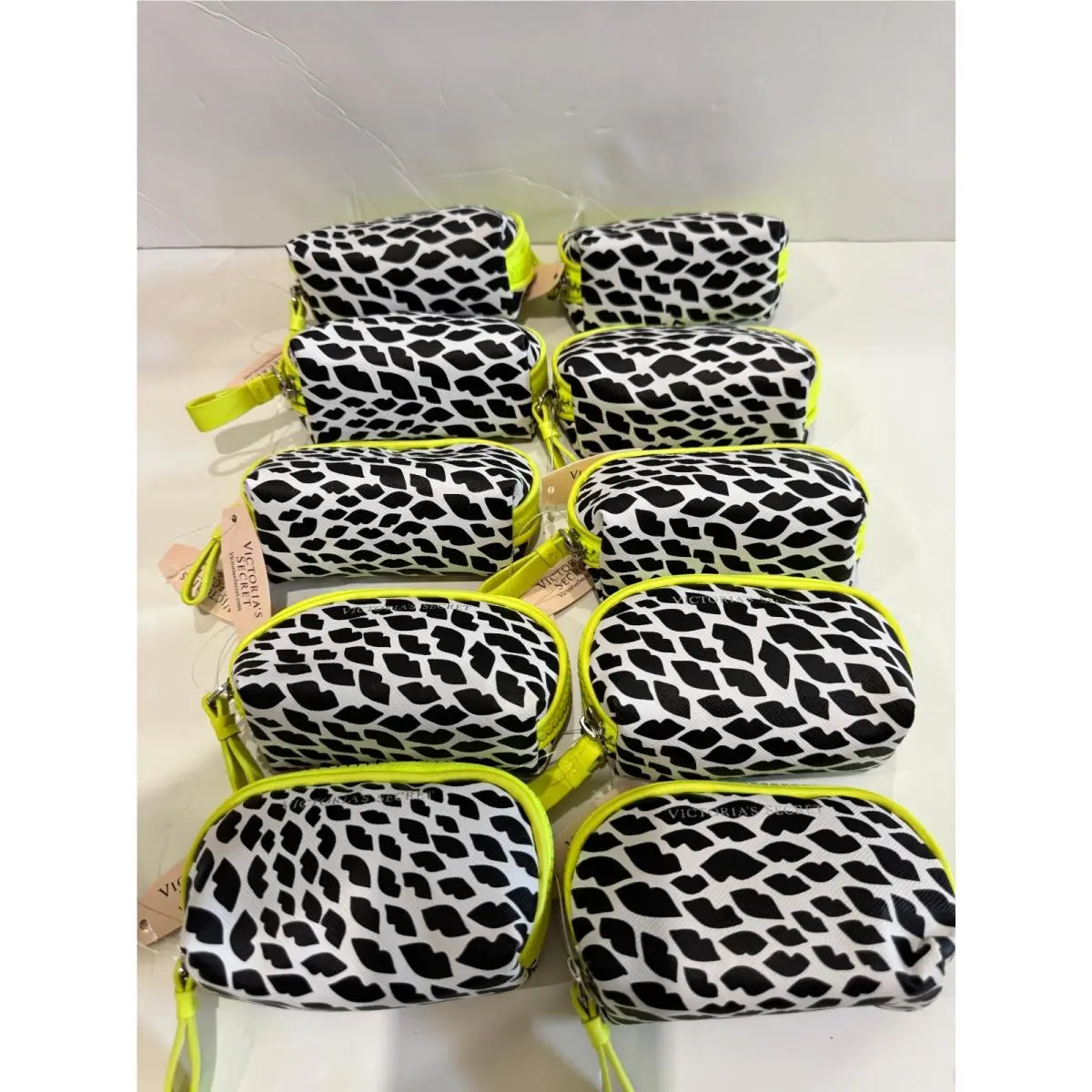 Victoria`s Secret Mini Small Coin Bag with Zipper Yellow with Black Lot of 10