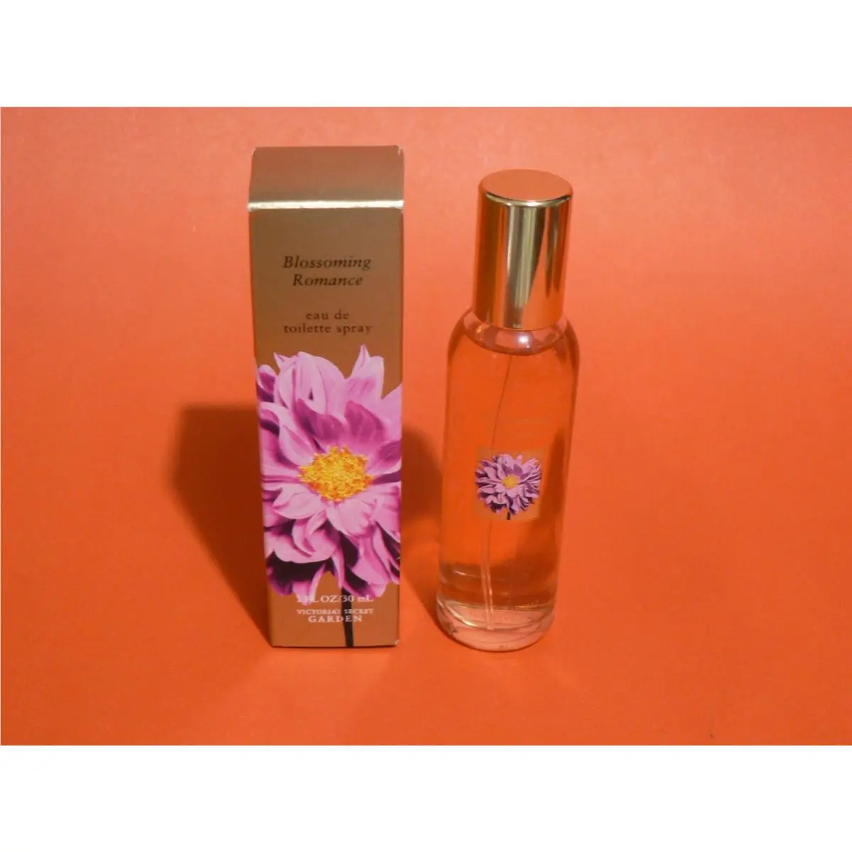 Victoria`s Secret Garden Collection Blossoming Romance 1.0oz 30ml Edt Spay
