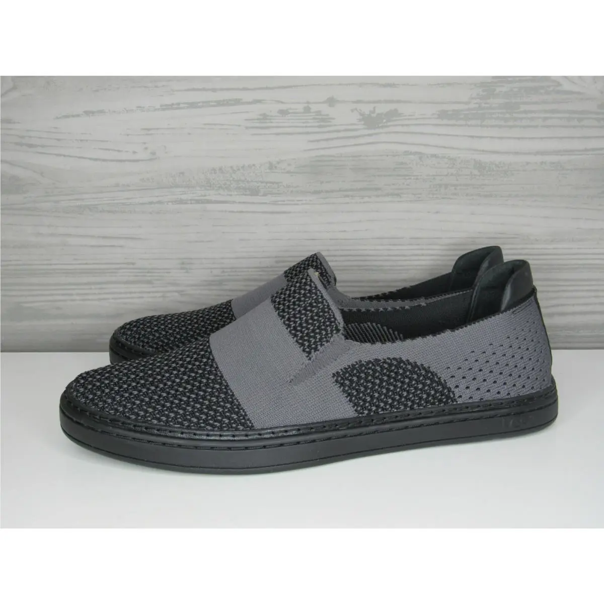 UGG shoes - Black (UPC: 191142798655) 1