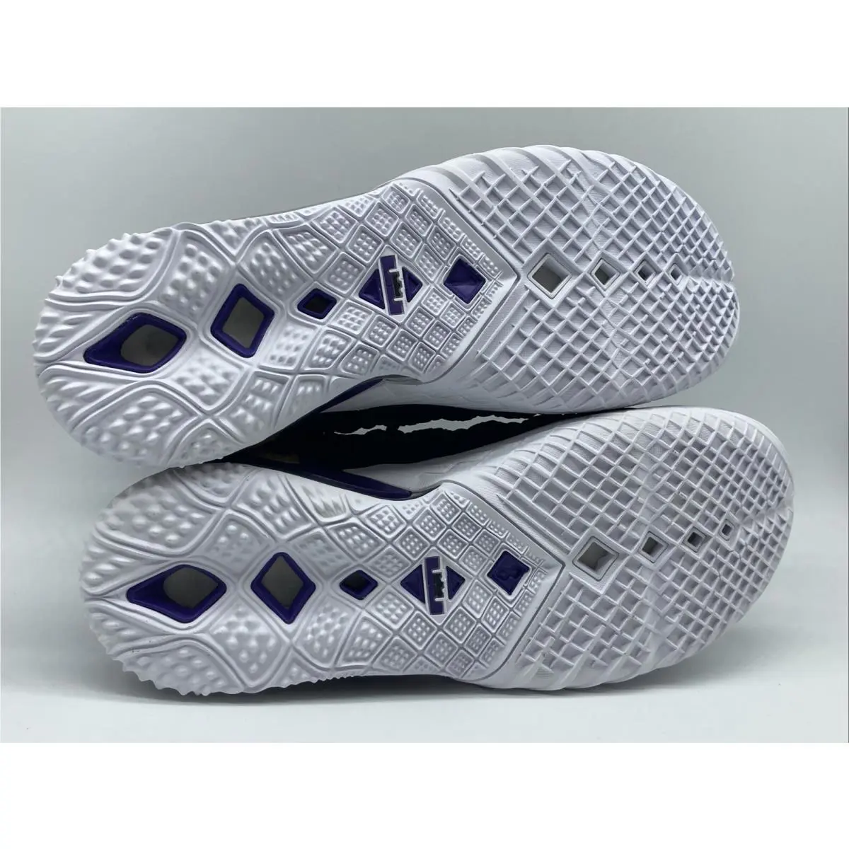 Nike shoes - Lakers - Lakers - CQ9283-004 - Black 4