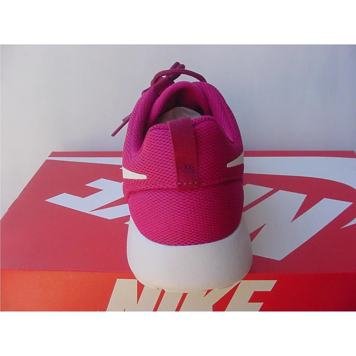 Nike shoes - Nike Roshe One - Roshe One - 844994605 - Wild Cherry - White - Noble Red / Berry Burgundy 3