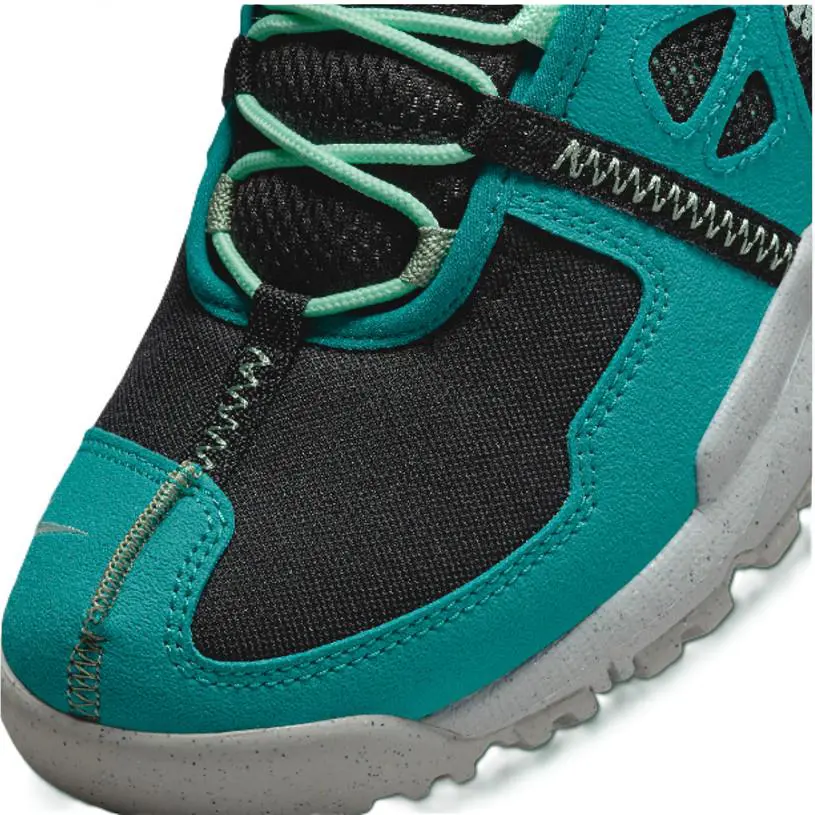Nike shoes - Black/Oil Green/Mint Foam 2
