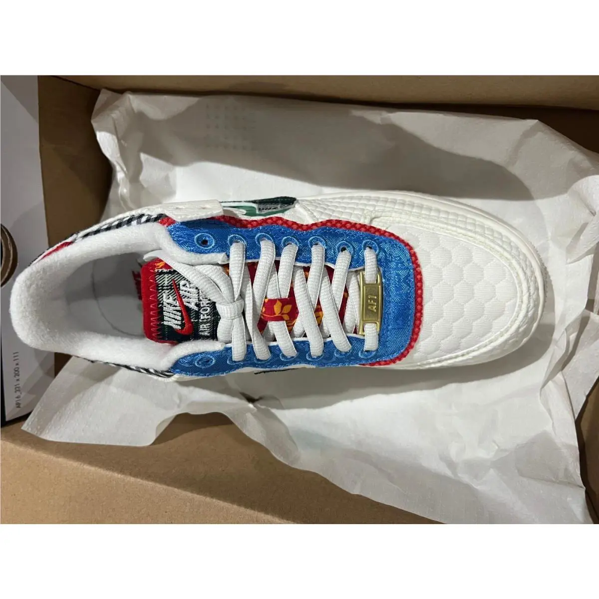 Nike shoes - DZ5193 - DZ5193 - SAIL/MULTI-COLOR-CLASSIC GREEN 0
