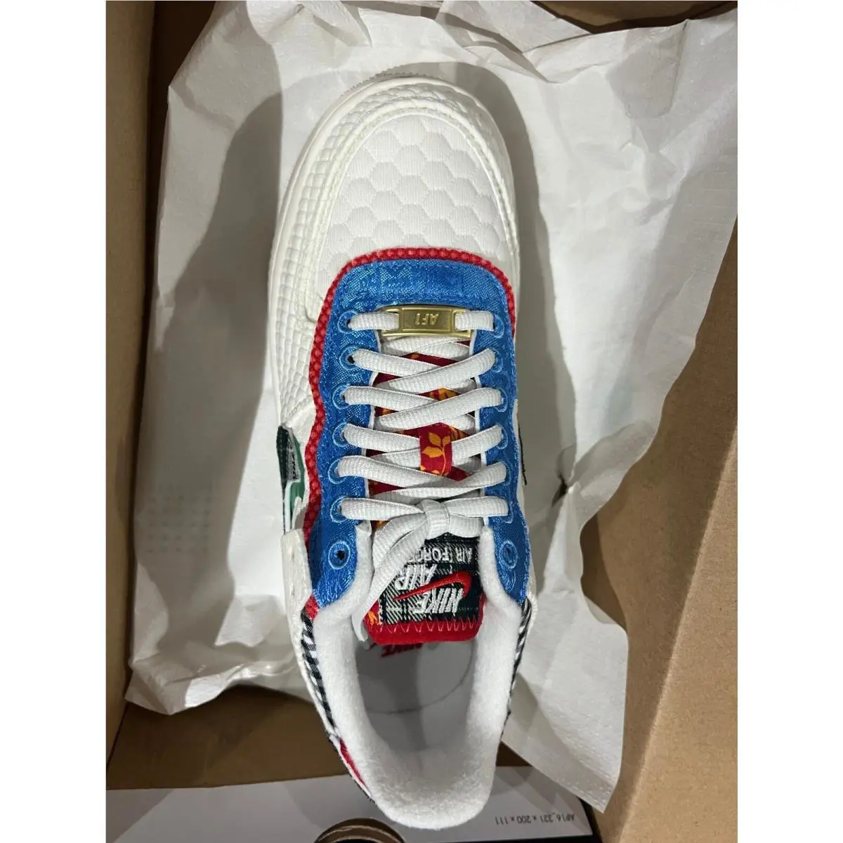 Nike shoes - DZ5193 - DZ5193 - SAIL/MULTI-COLOR-CLASSIC GREEN 1