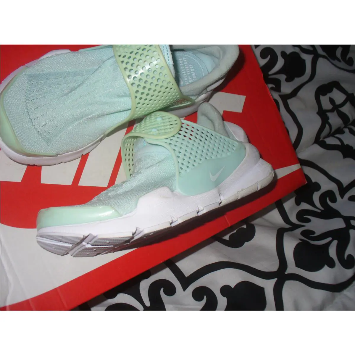 Nike shoes - Nike Sock Dart - Sock Dart - 848475-403 - Lime/White 1