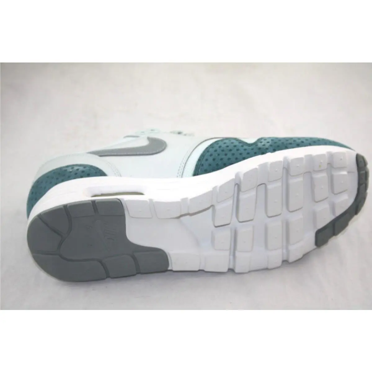 Nike shoes - Nike Air Max 1 Ultra - 704993-006 - LIGHT SILVER-TURQUISE 9