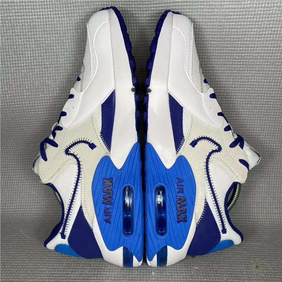 Nike shoes - White 1