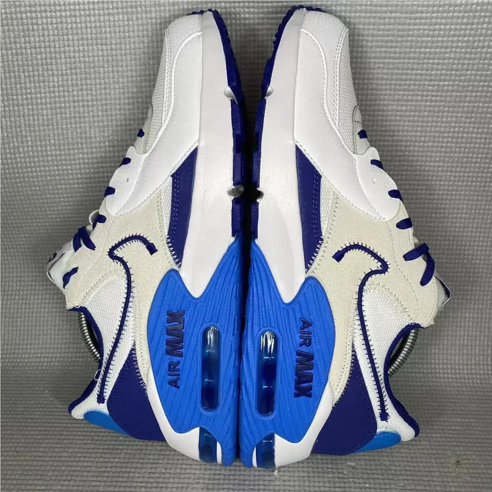 Nike shoes - White 2