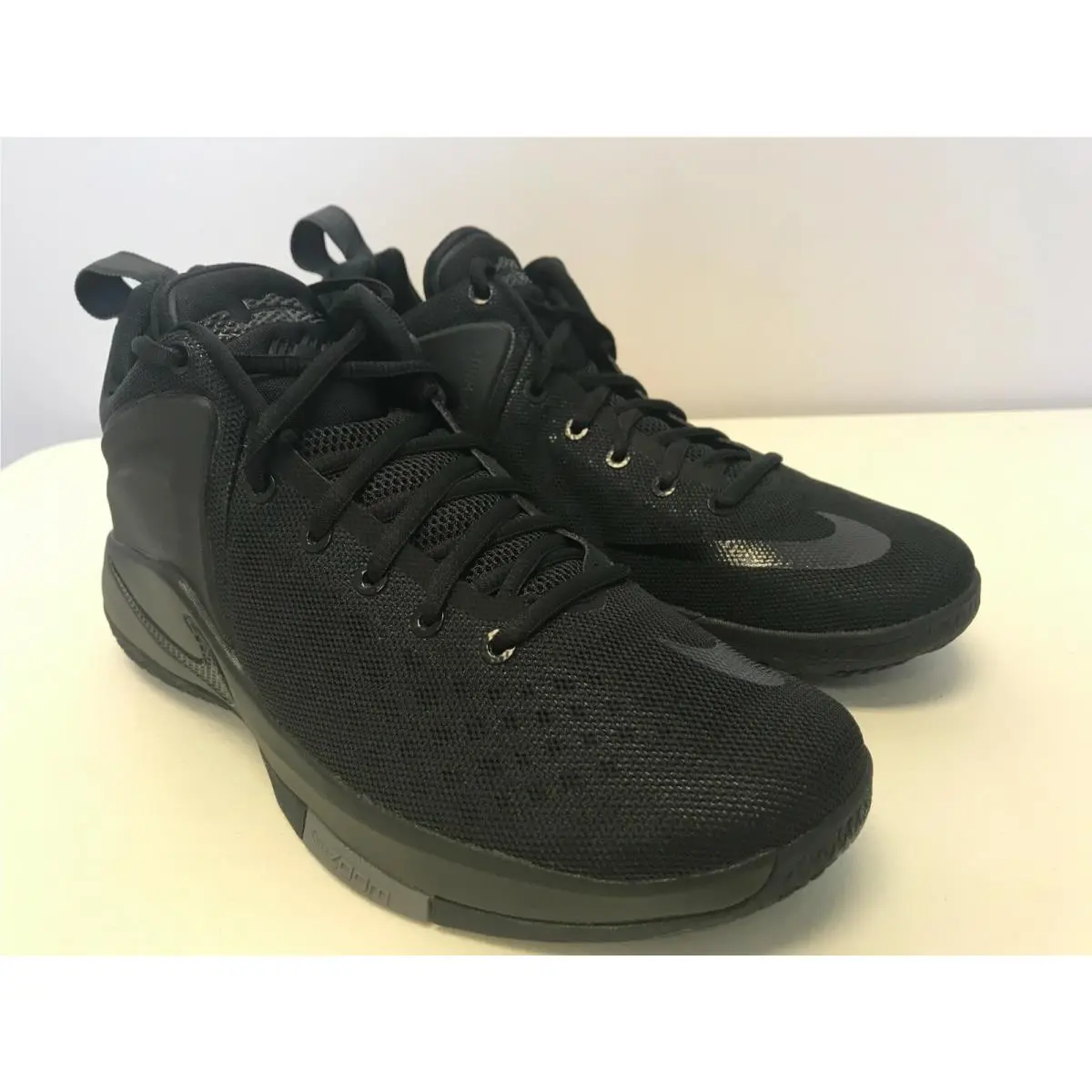 Nike shoes - Lebron Zoom Witness - Lebron Zoom Witness - Black 0