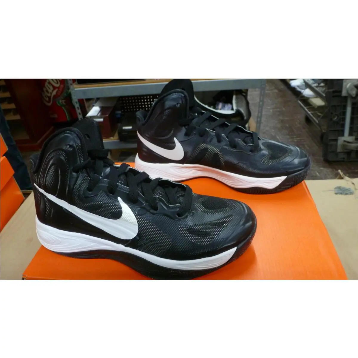 Nike shoes - Black 3