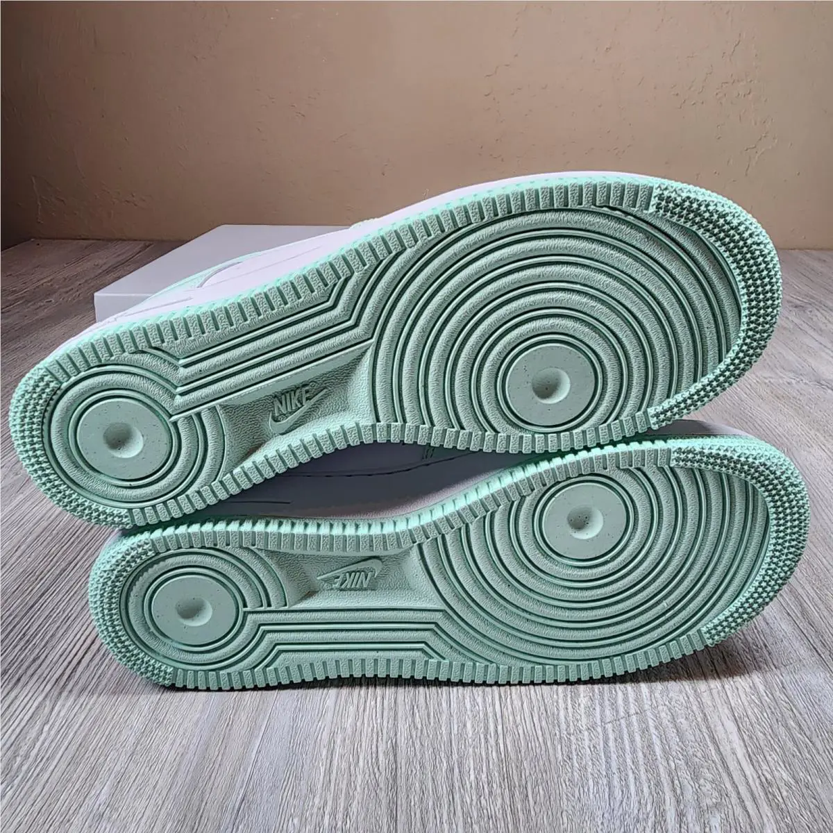 Nike shoes - Green 6