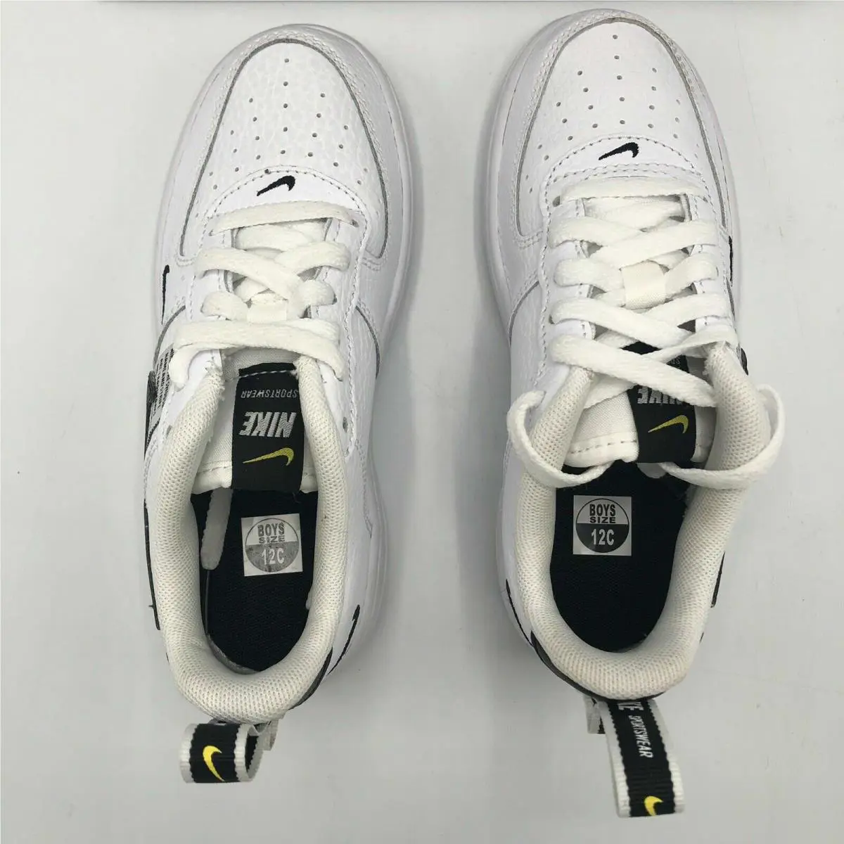 Nike shoes - Nike Air Force 1 Utility - AV4272-100 - White 1