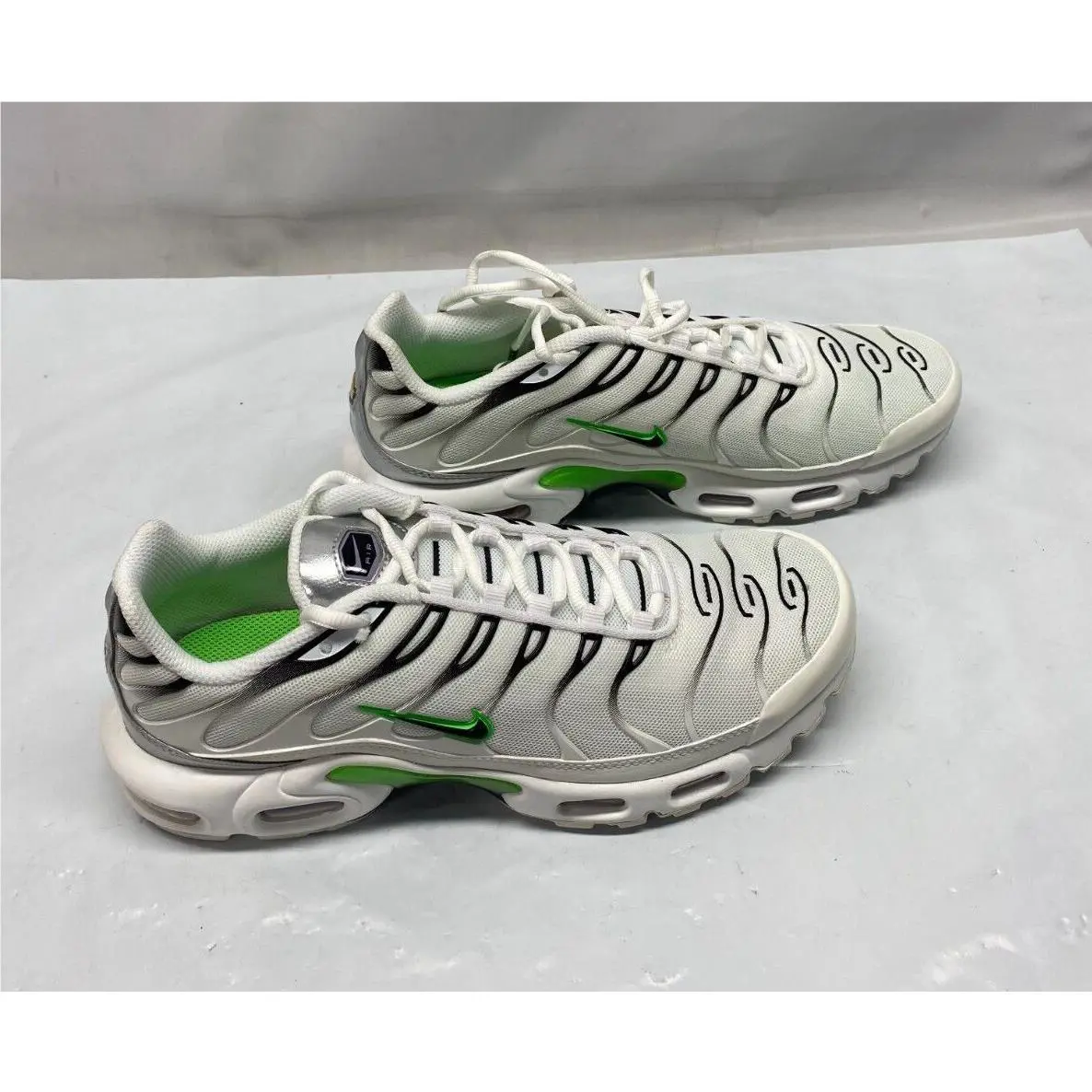 Nike shoes - Nike Air Max Plus - Air Max Plus - DN6997-100 - White/ Black/ Green 0