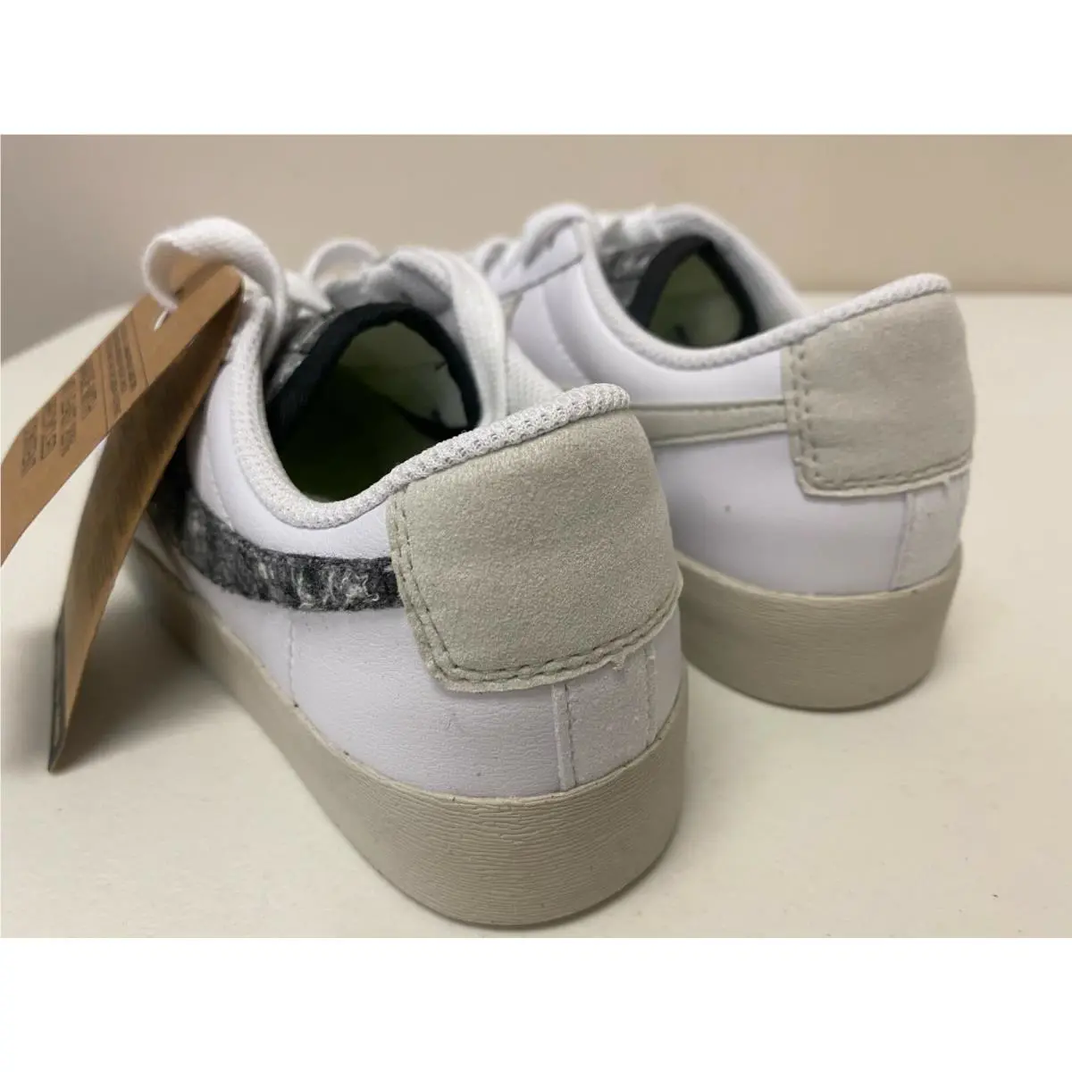 Nike shoes - White 1