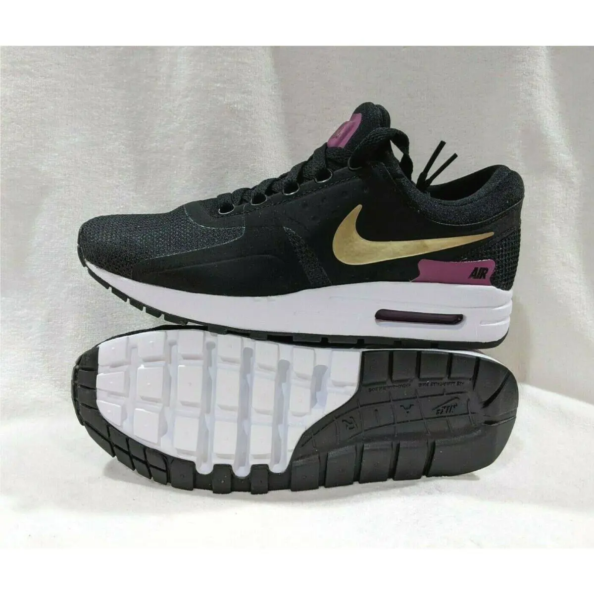 Nike shoes - Nike Air Max Zero Essential - 881229-007 881229 - Black/Gold/White 9