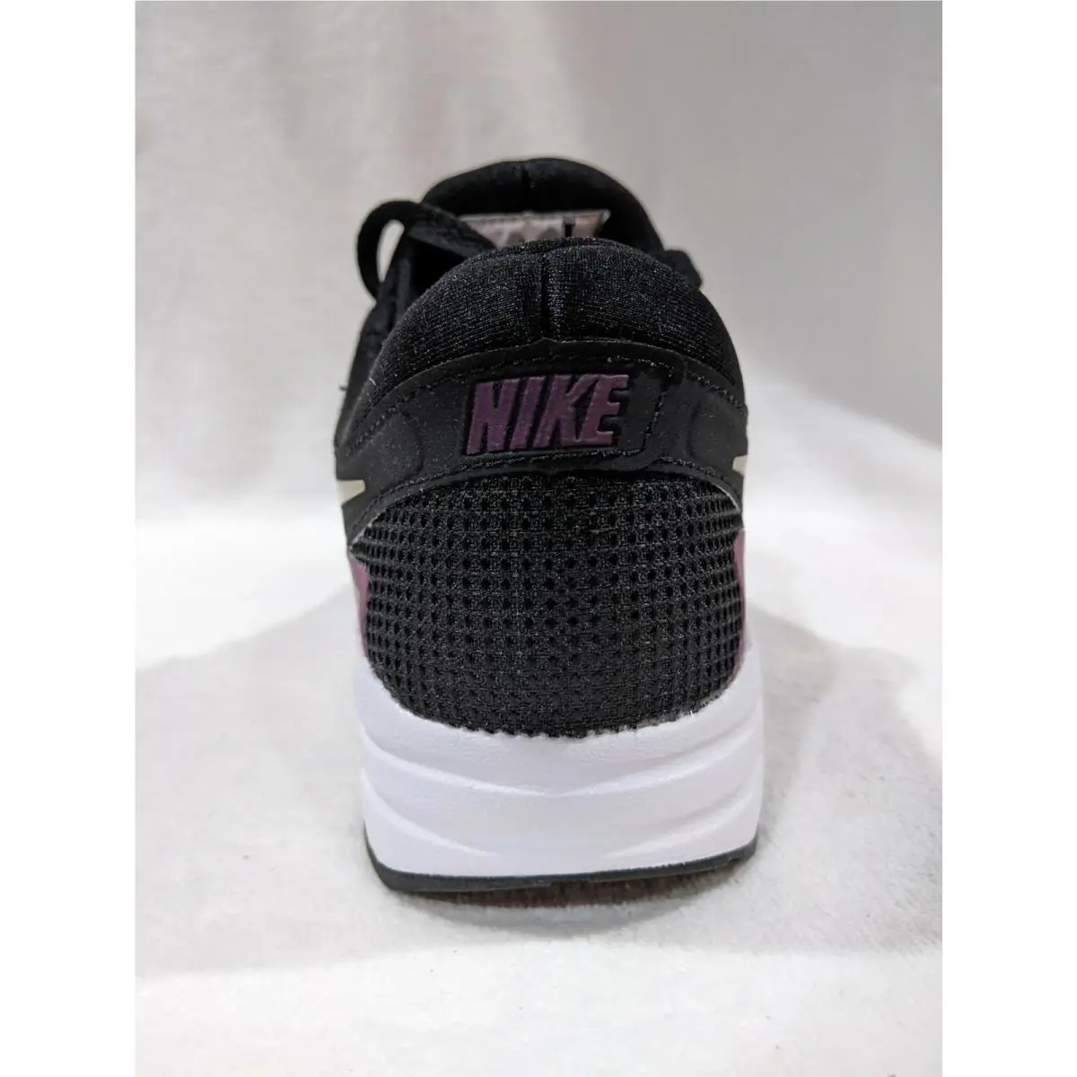 Nike shoes - Nike Air Max Zero Essential - 881229-007 881229 - Black/Gold/White 13