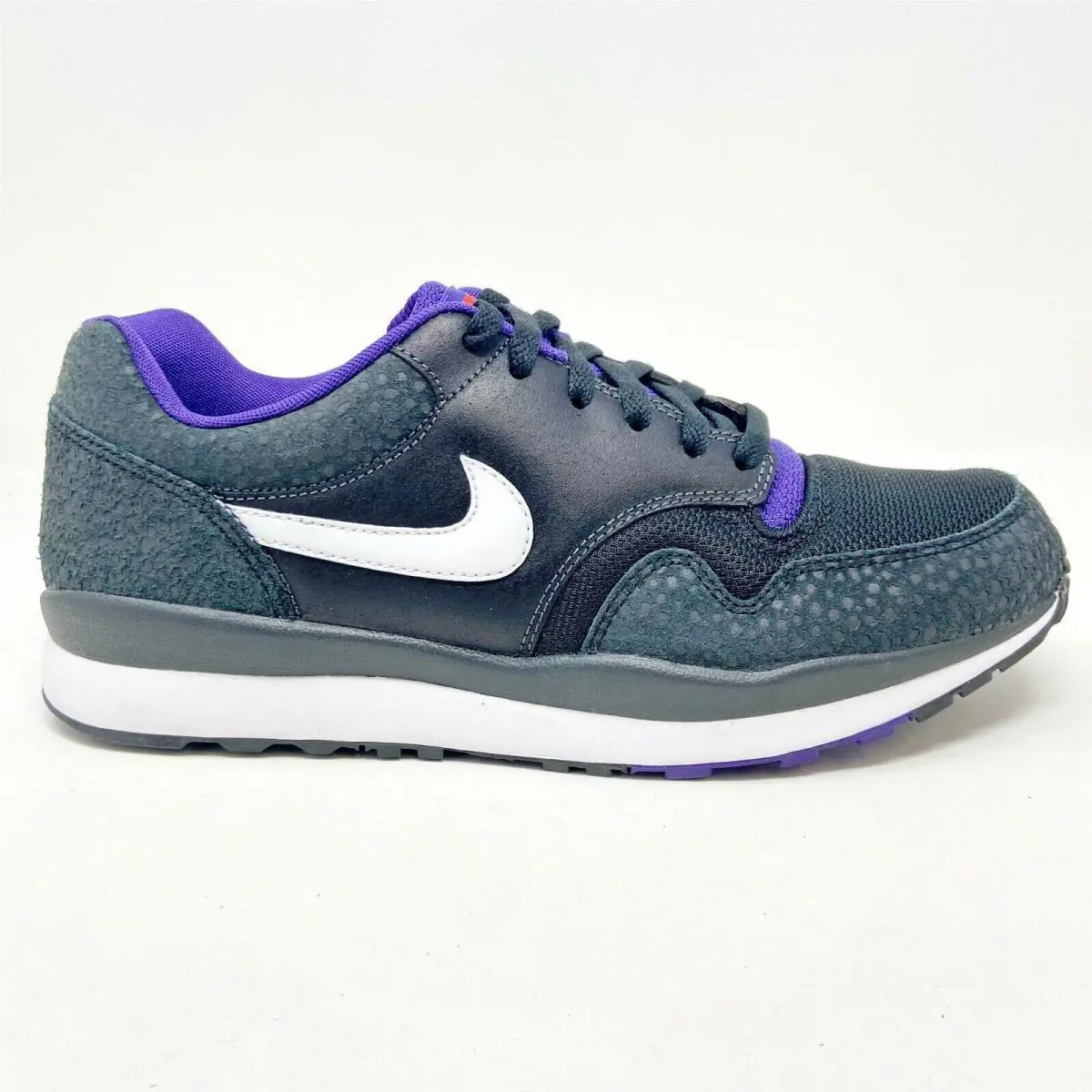 Nike shoes - Nike Air Safari - Air Safari - 371740 015 - Black 0