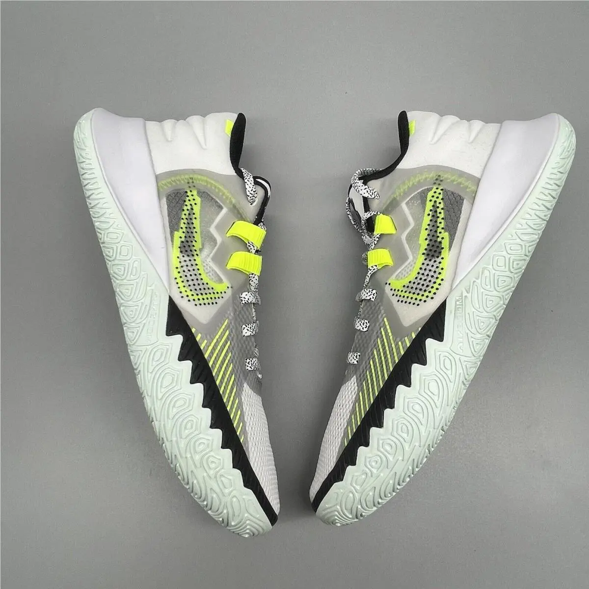Nike shoes - Nike Kyrie Flytrap - Kyrie Flytrap - CZ4100-101 - White 3
