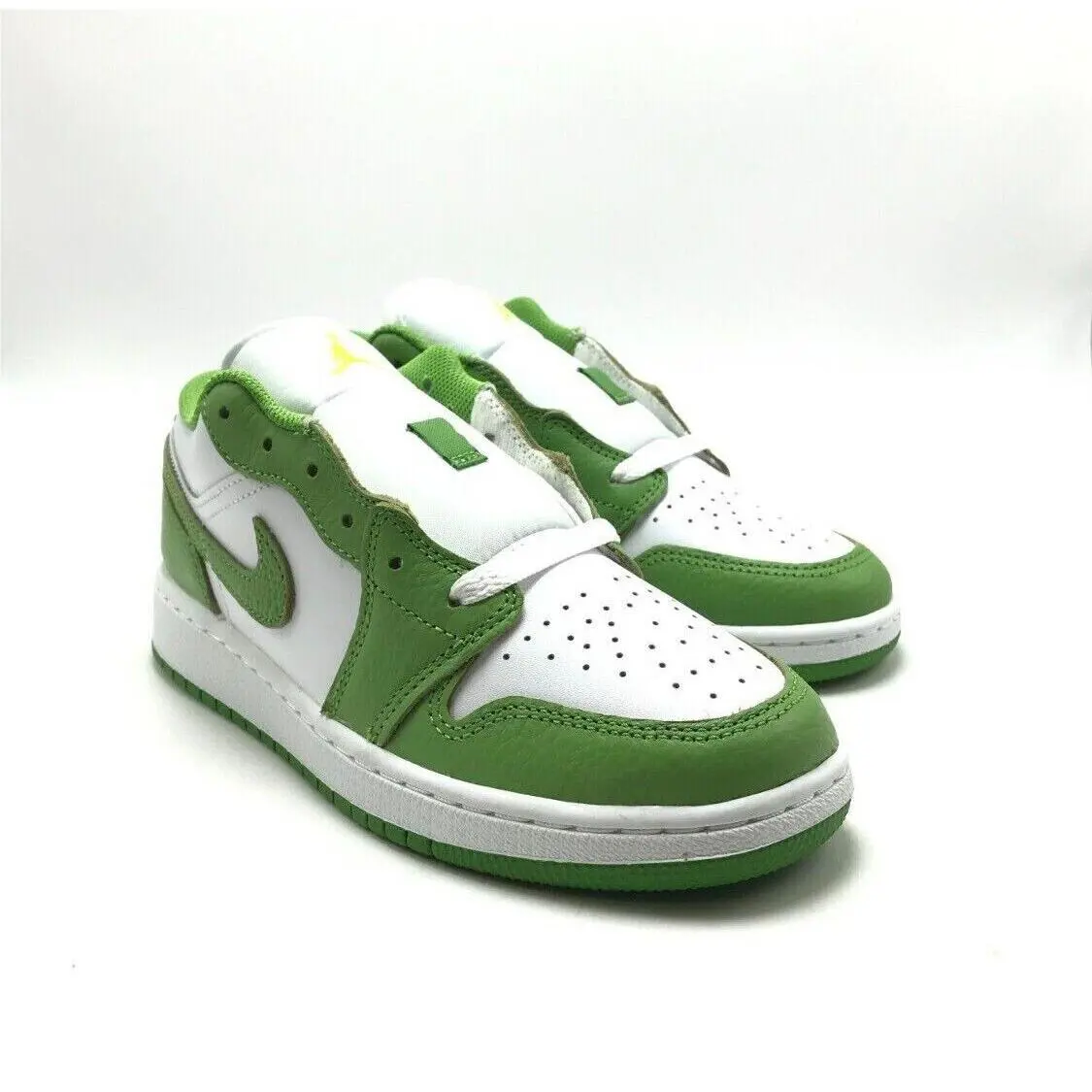 Nike shoes - Air Jordan 1 Low SE - Green 7