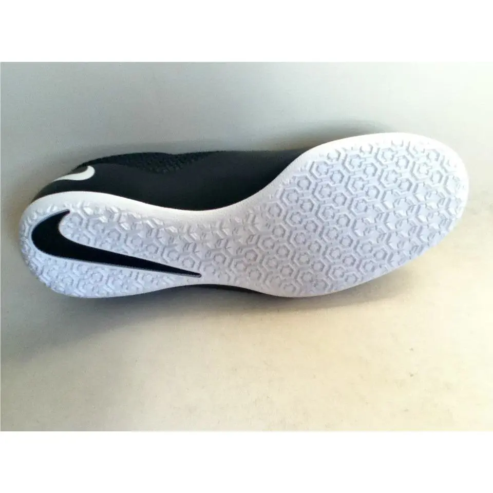 Nike shoes - Black 6