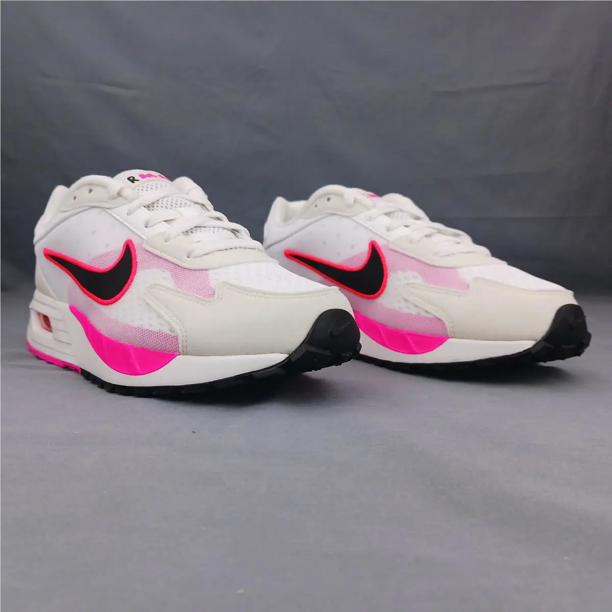 Nike shoes - Nike Air Max Solo - Air Max Solo - FN0784-102 - white, pink 2