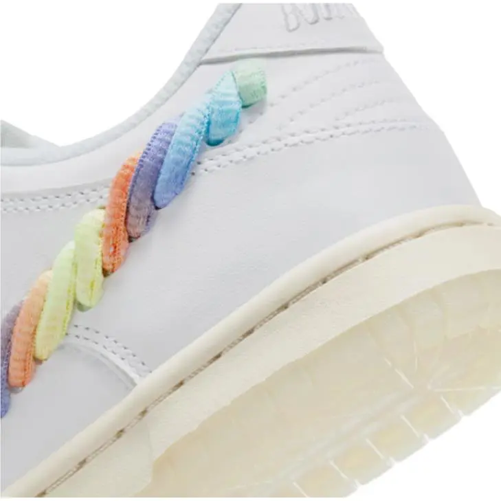 Nike shoes - Rainbow Lace Swoosh/White 9