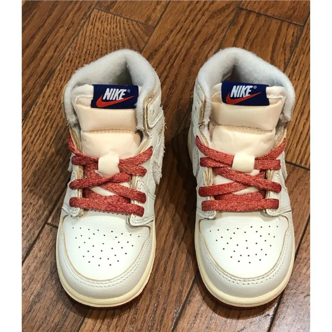 Nike shoes - Air Jordan 1 - Air - SAIL 3