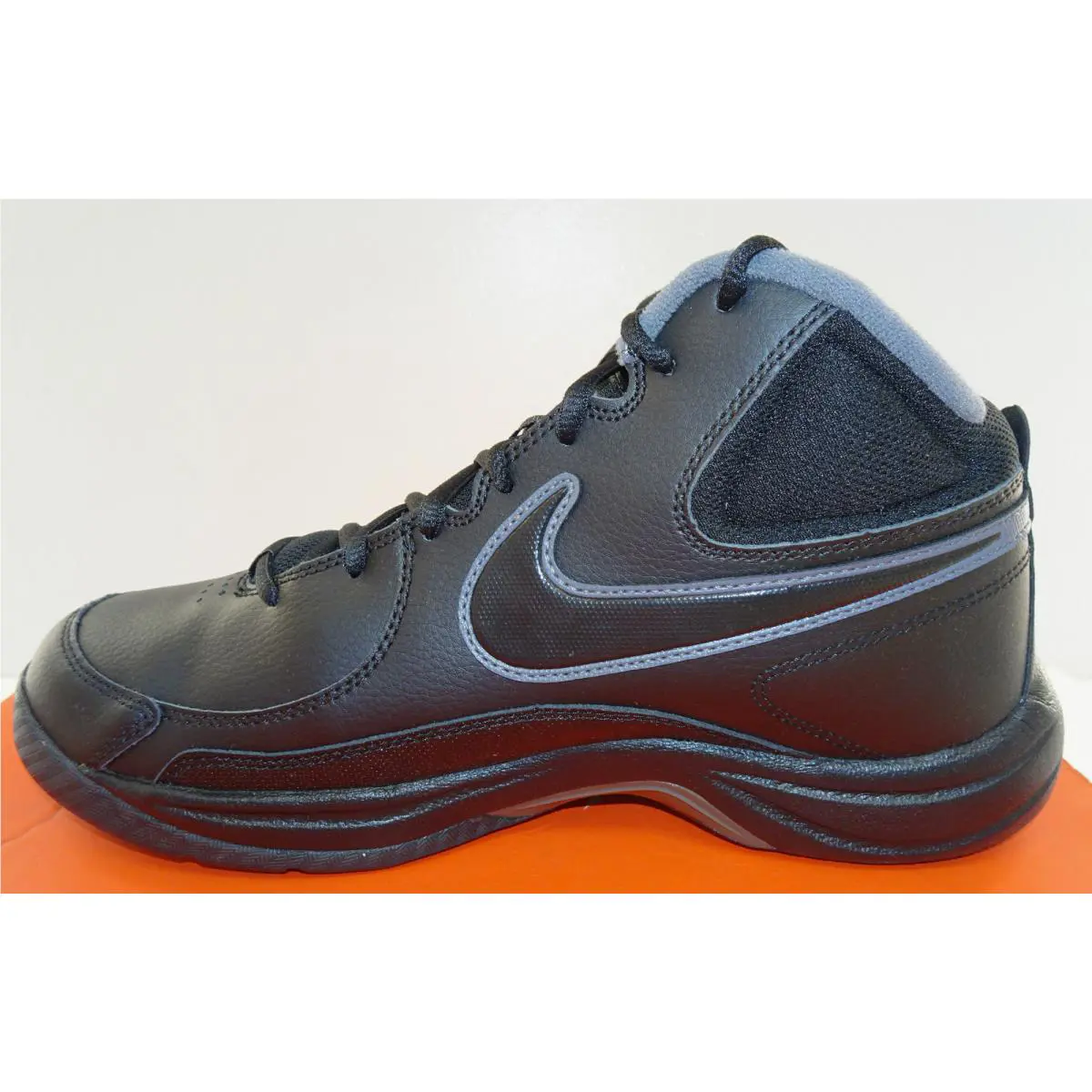 Nike shoes - Black 0