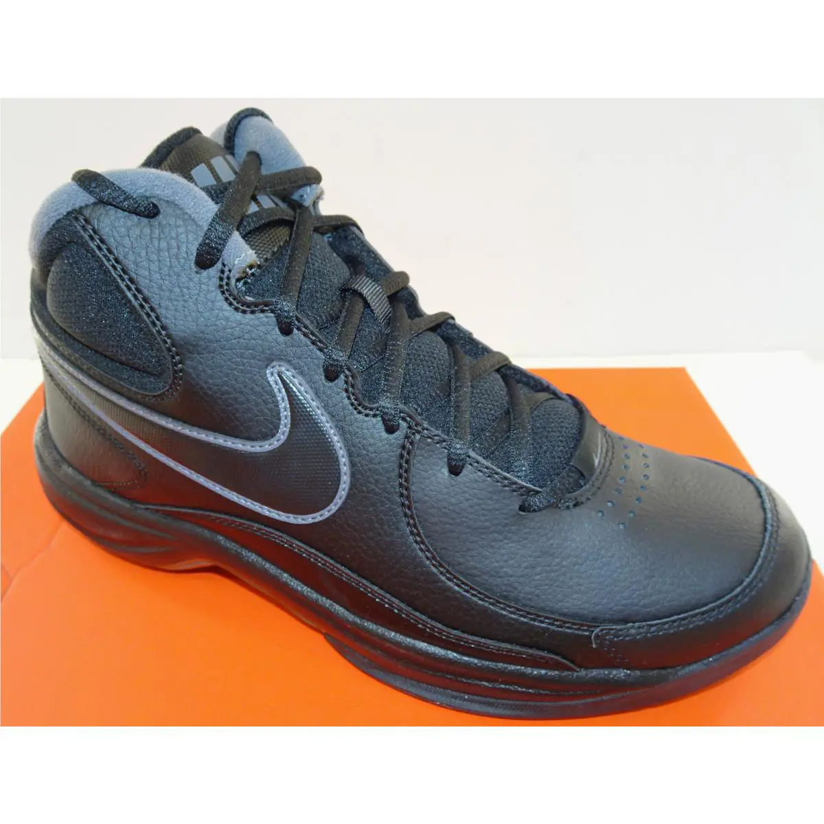 Nike shoes - Black 4