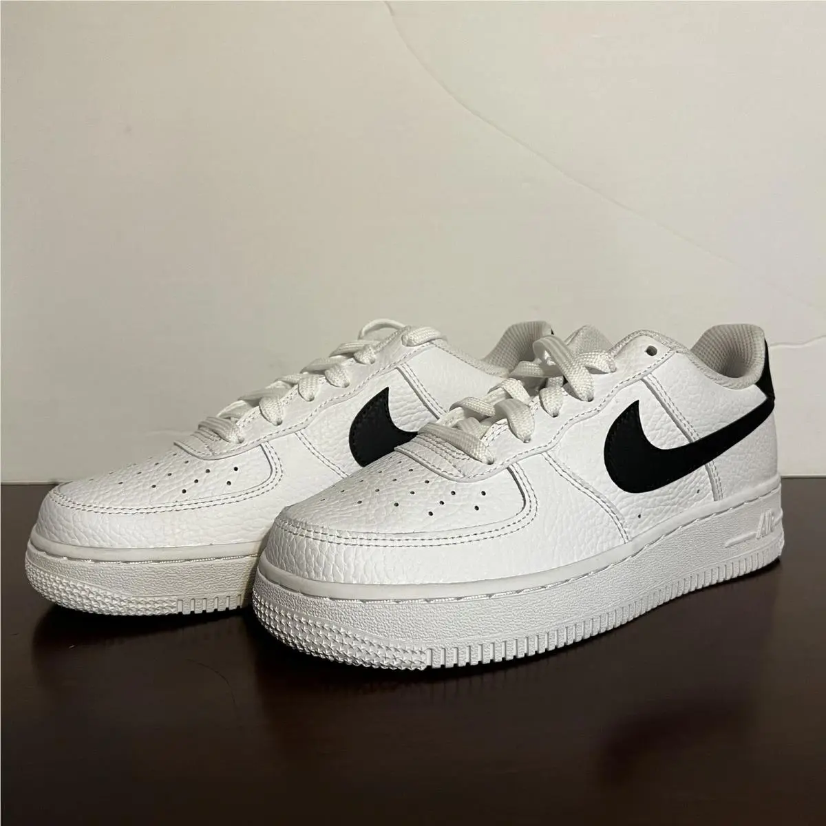Nike shoes - Black 1