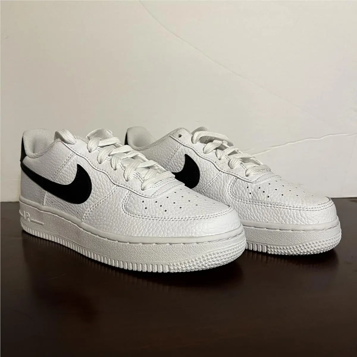 Nike shoes - Black 3