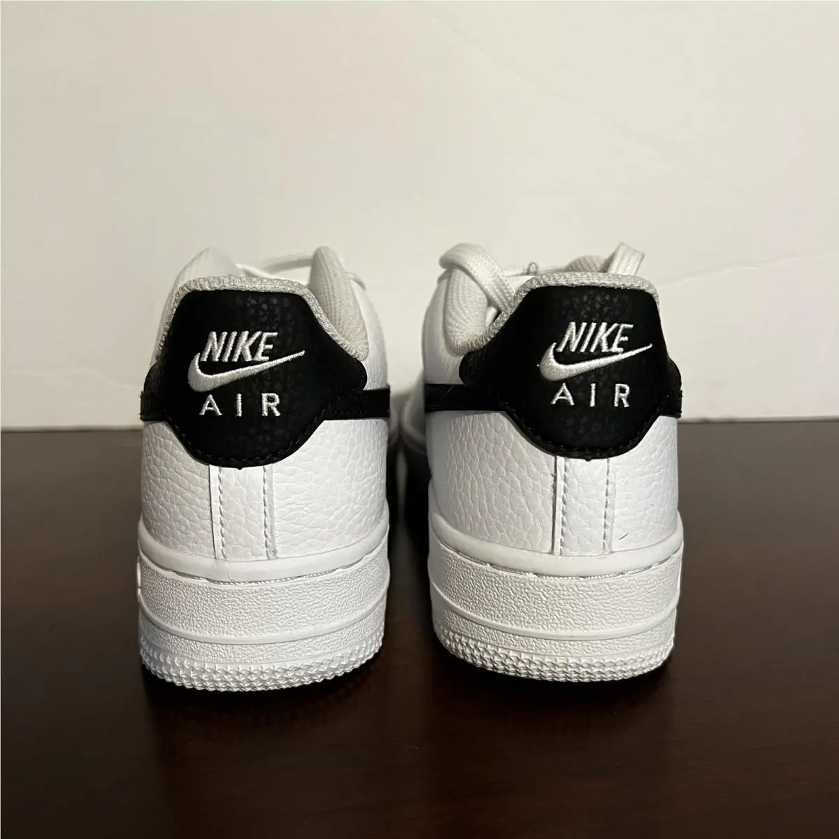Nike shoes - Black 4