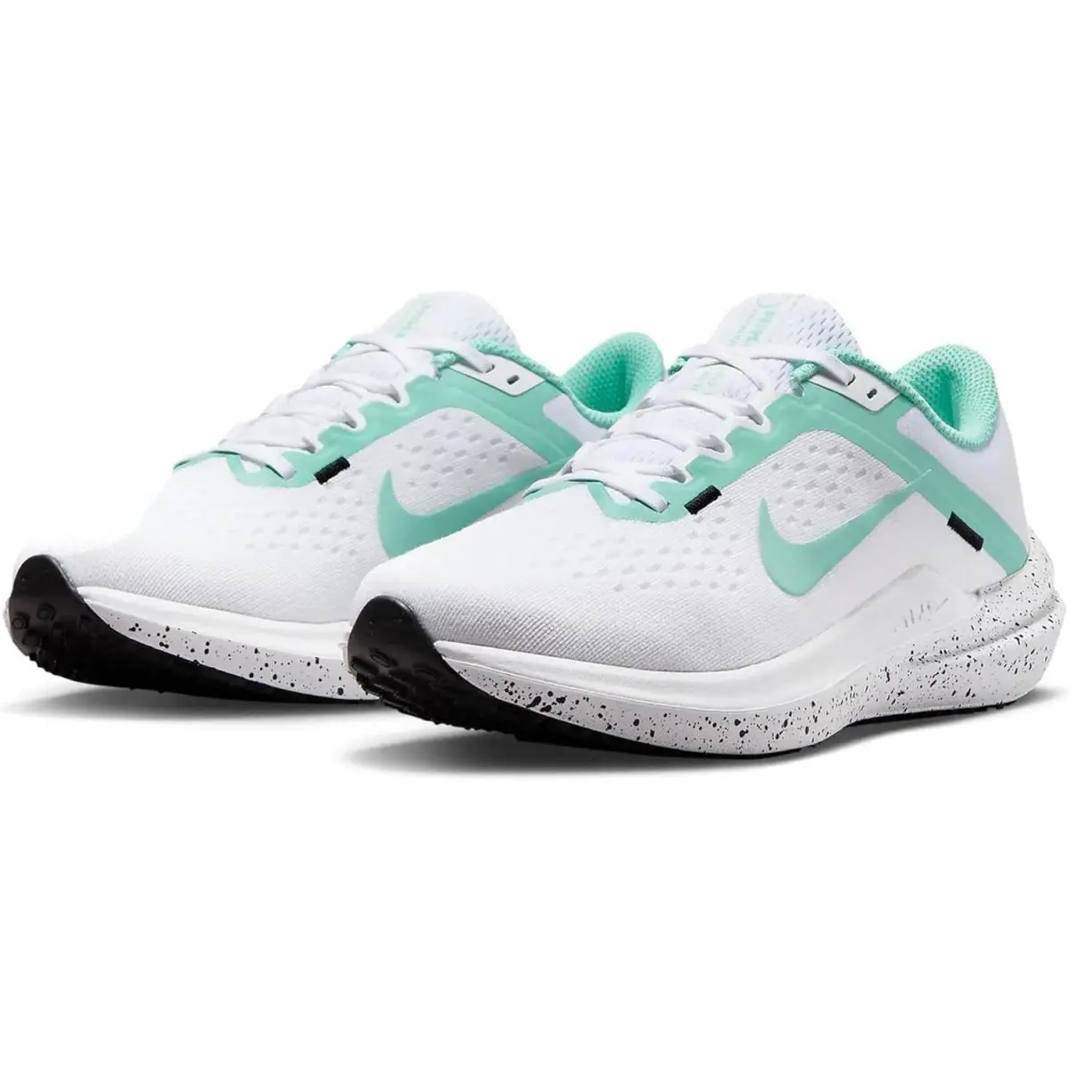 Nike shoes - White/Black 1
