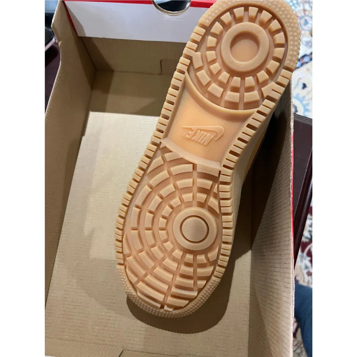 Nike shoes - 700 10