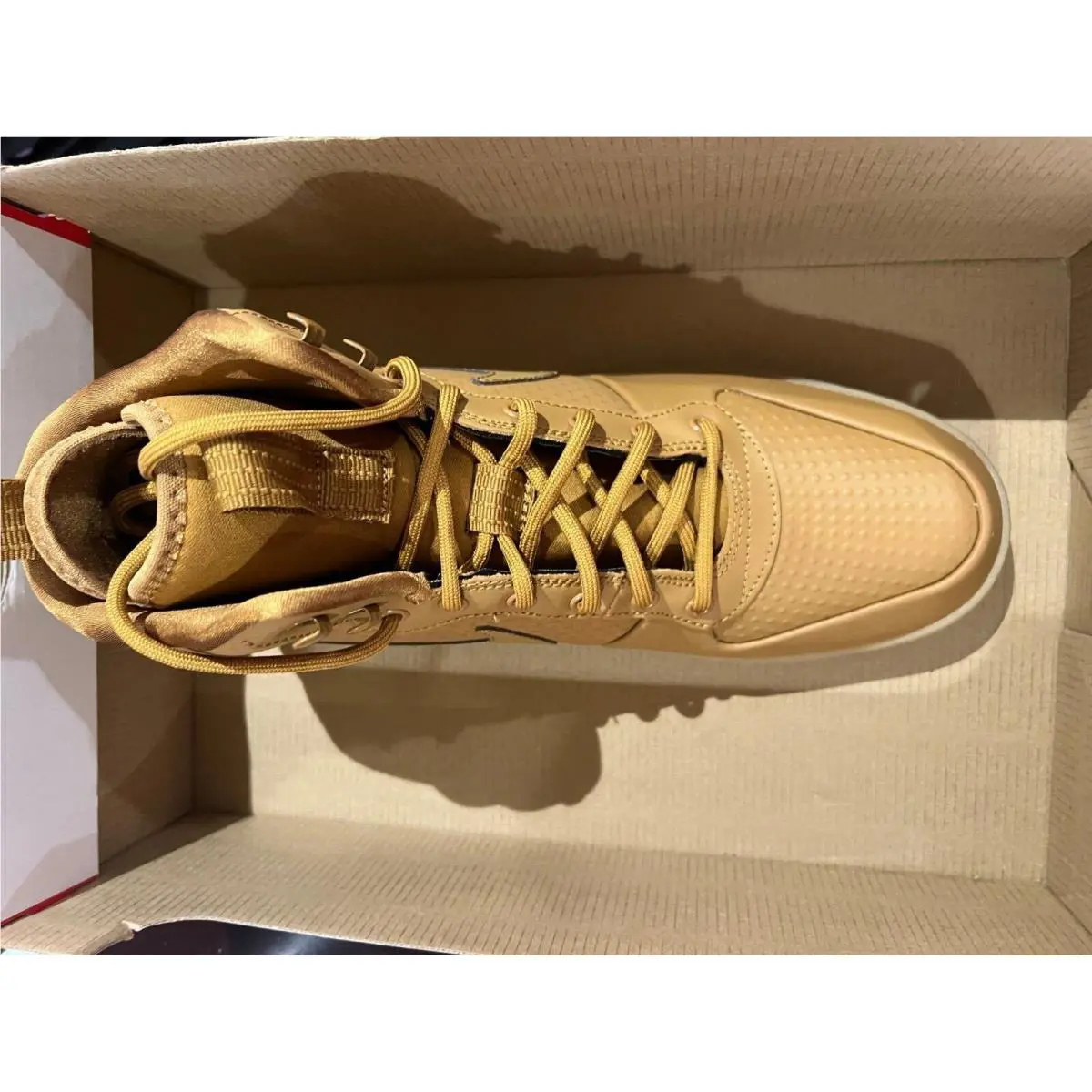 Nike shoes - 700 6