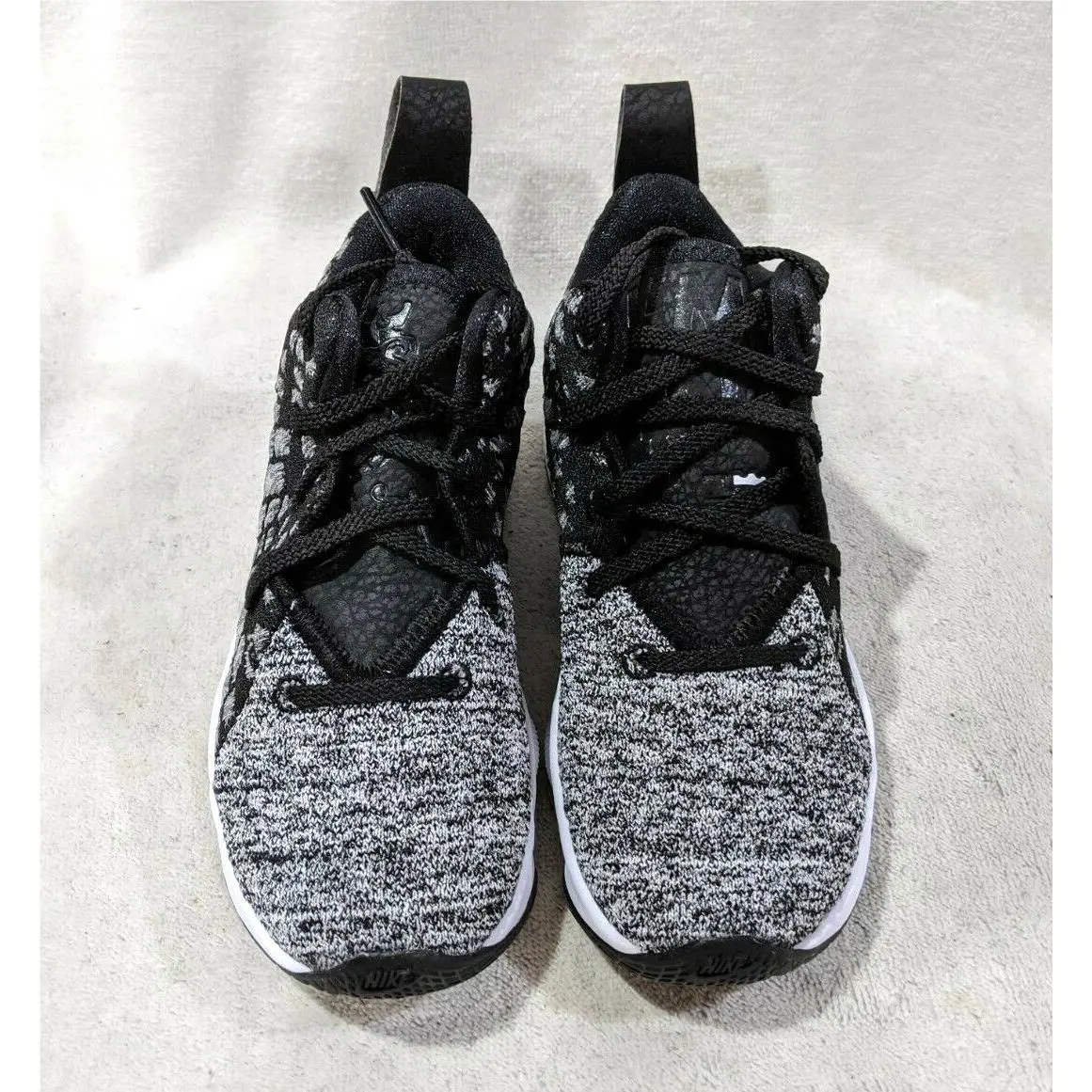Nike shoes - Nike LeBron XVII - LeBron XVII - BQ5595-002 - Black/White 2