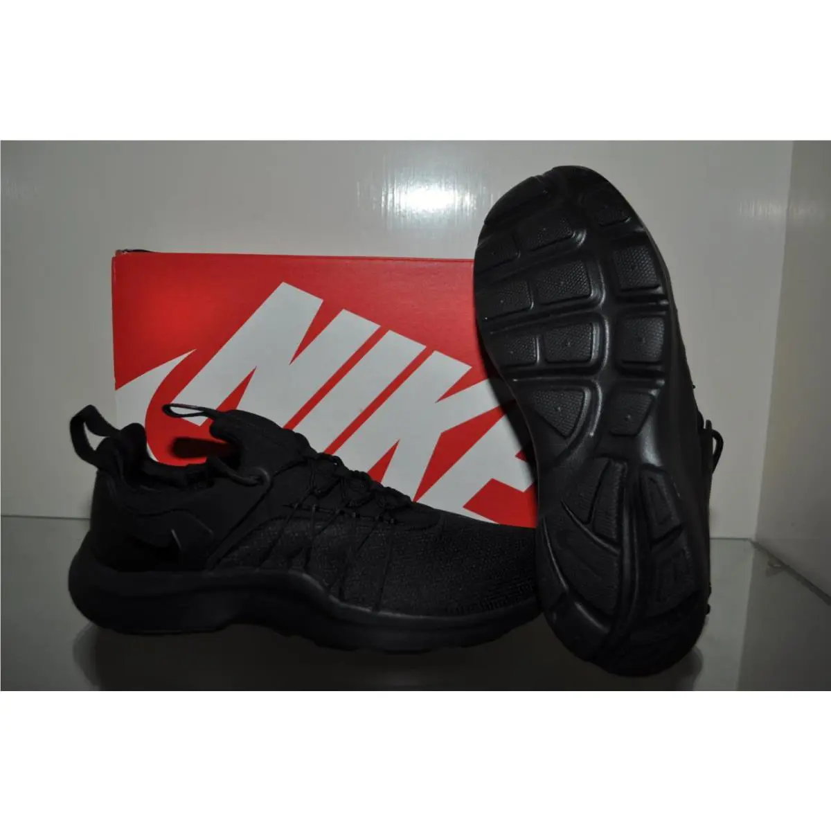Nike shoes - Nike Darwin - Darwin - Black 1