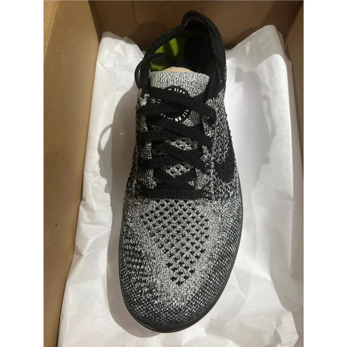 Nike shoes - White/Black 2