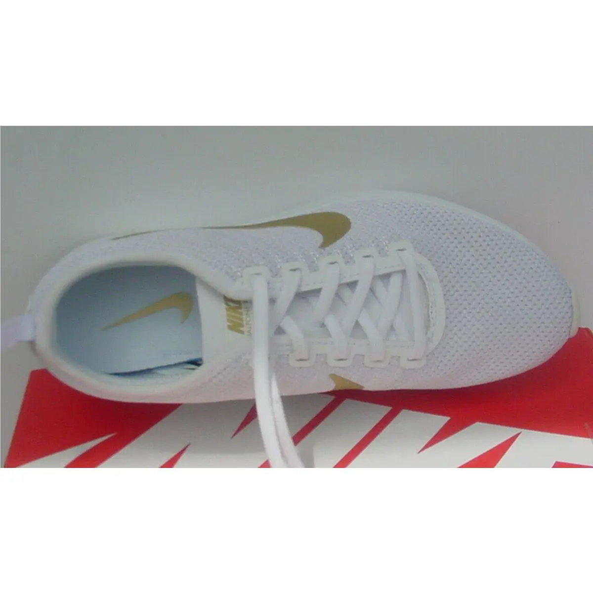 Nike shoes - SE - 940418-101 - White/Vast Grey/Metallic Gold 10