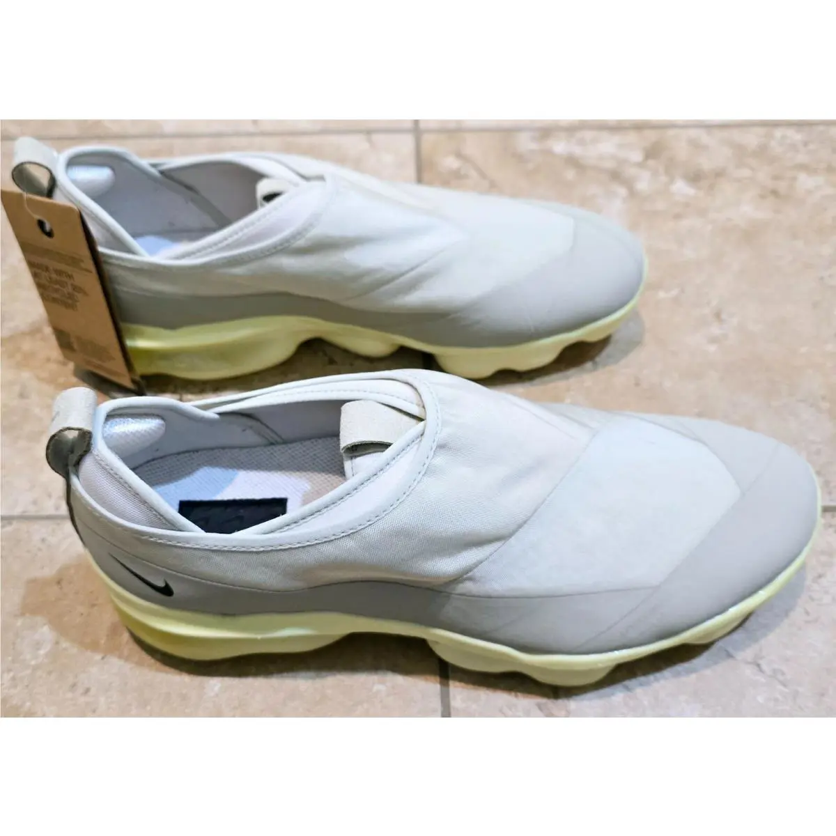 Nike shoes - Nike Air VaporMax MOC - Air VaporMax MOC - DZ7273-100 - Light Stone 0