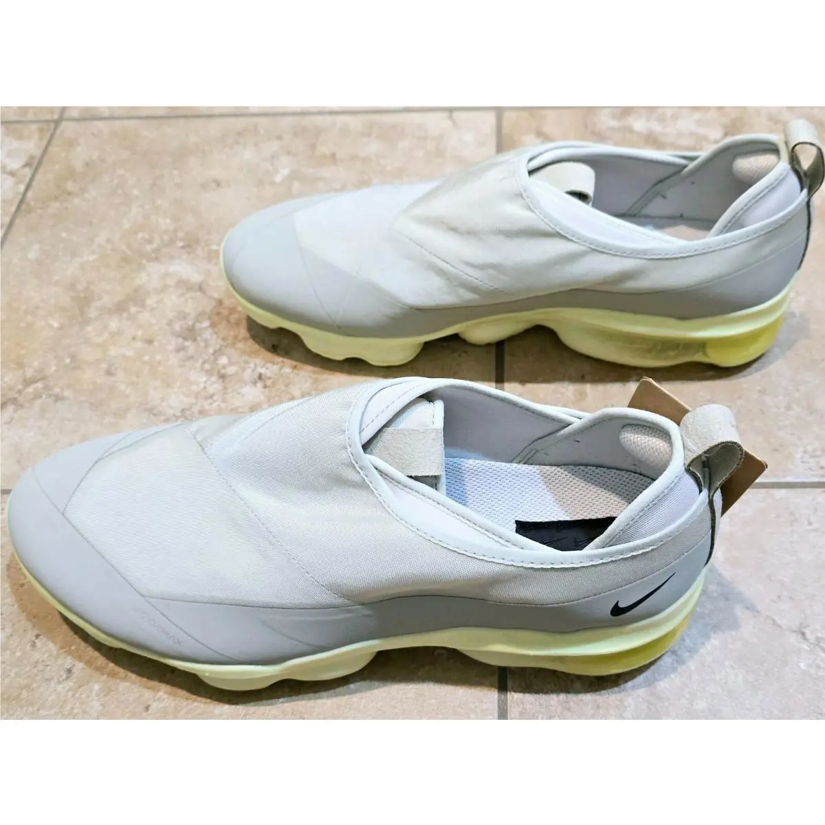 Nike shoes - Nike Air VaporMax MOC - Air VaporMax MOC - DZ7273-100 - Light Stone 2