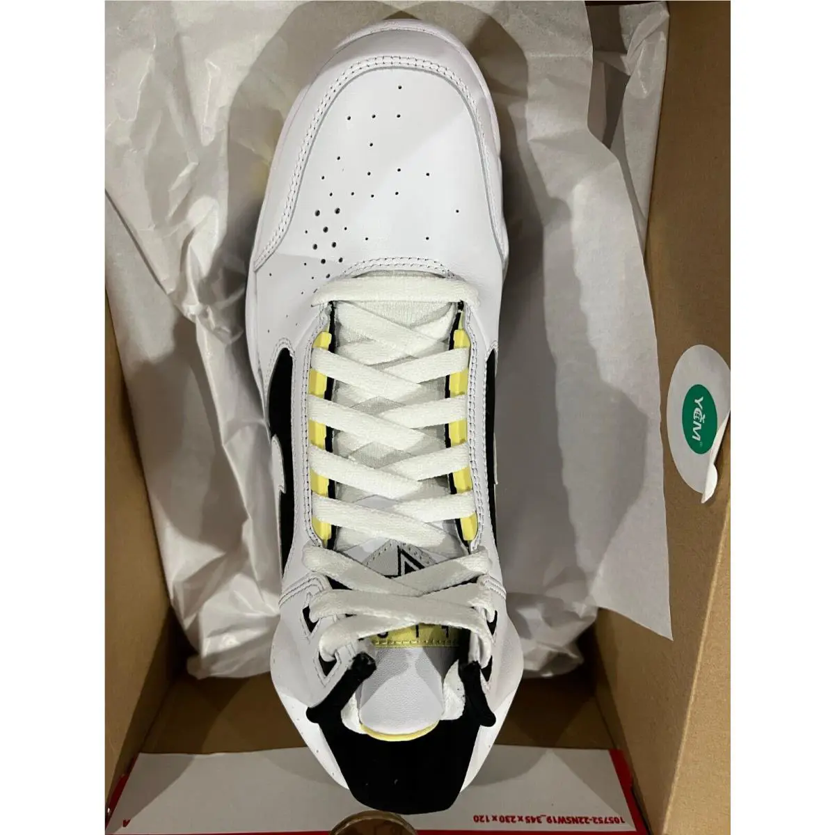 Nike shoes - DV0824 - DV0824 - White/White Lemon Black 1