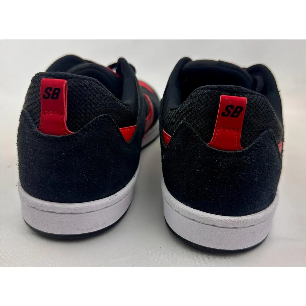 Nike shoes - Nike SB Alleyoop - Alleyoop - CJ0882-006 - black/university red 6