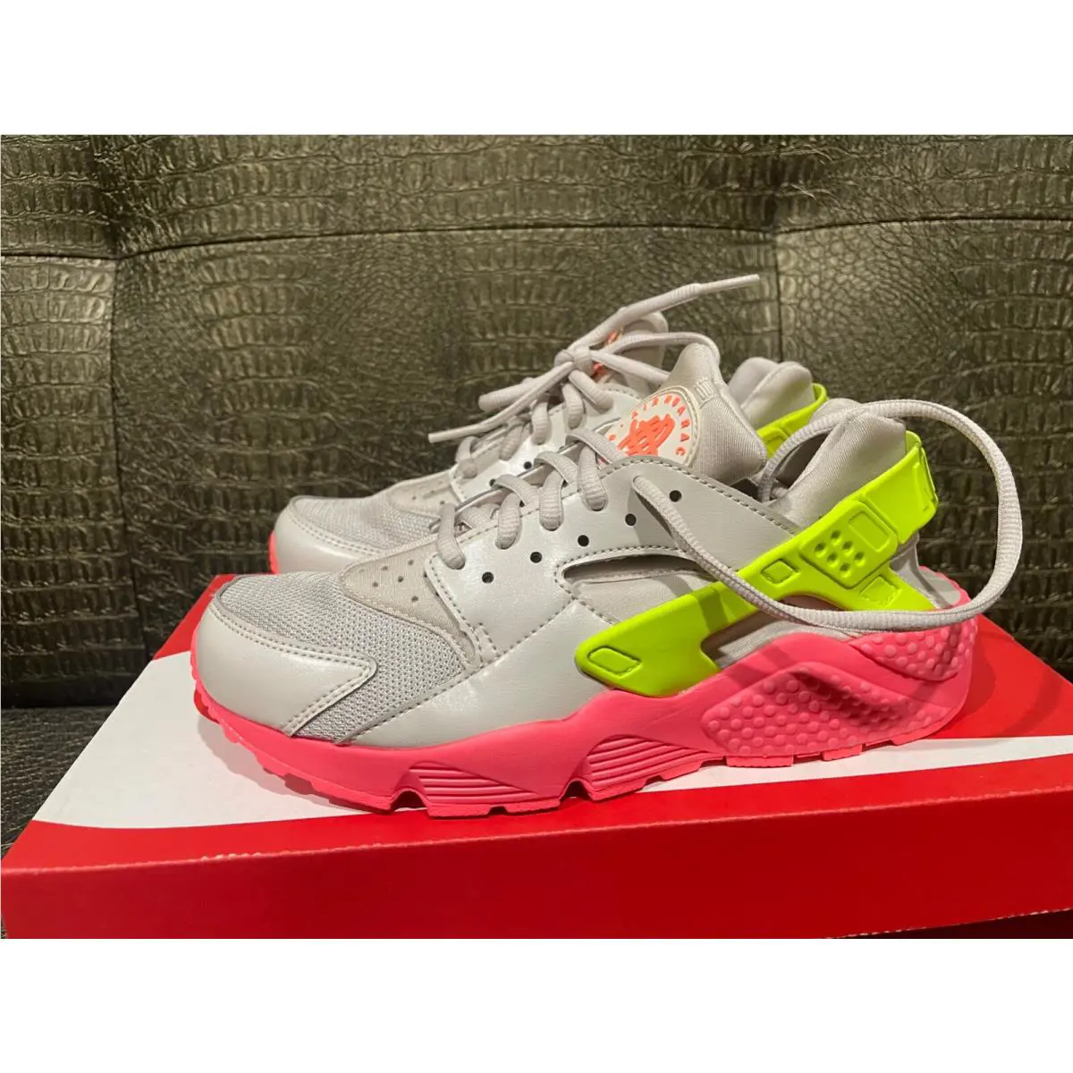 Nike shoes - Nike Air Huarache Run - Air Huarache Run - Pink 1