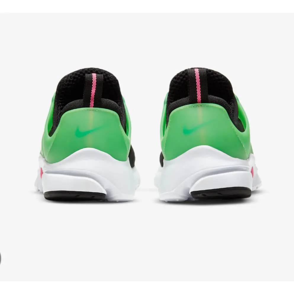 Nike shoes - Black/Green 5