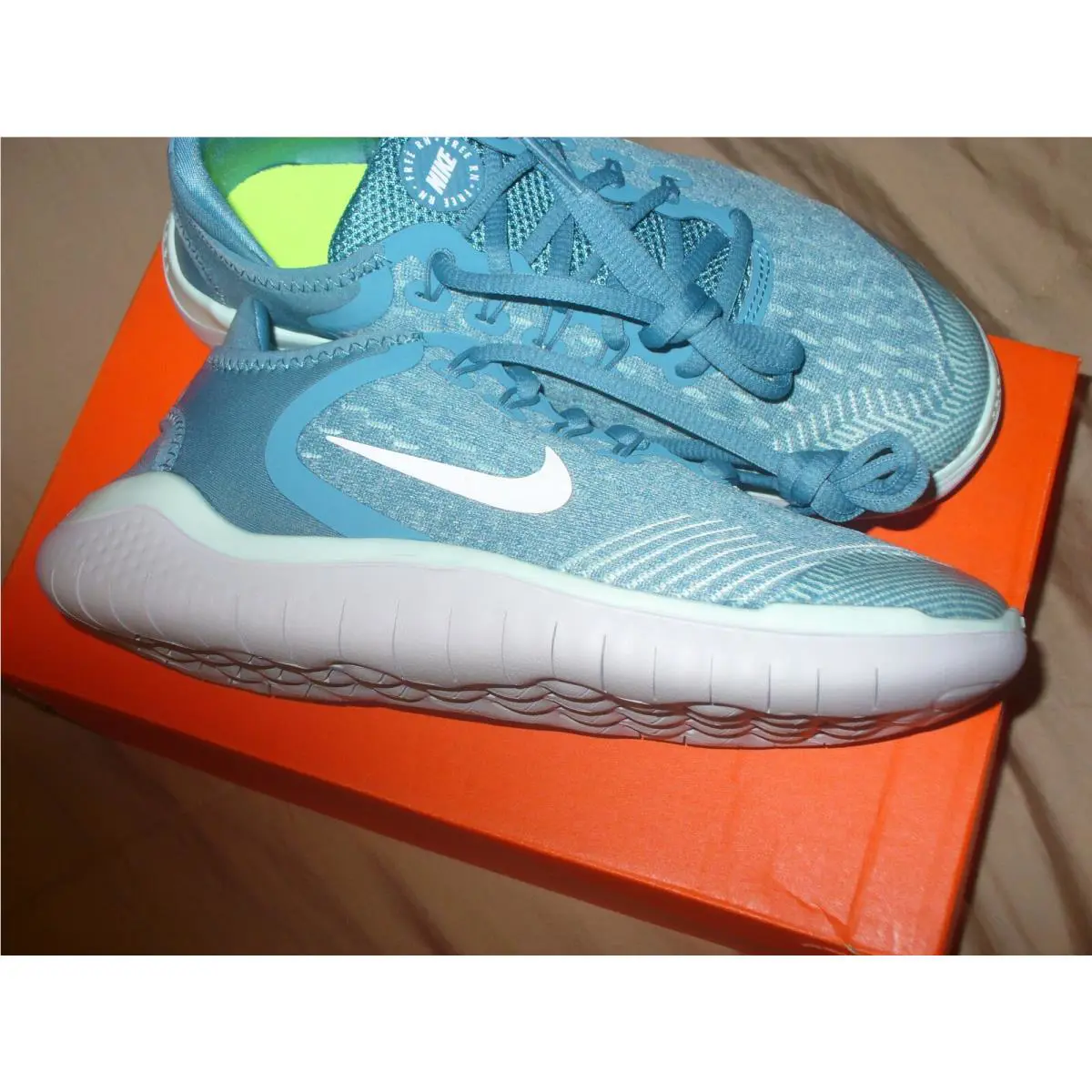 Nike shoes - FREE RN GS - FREE - AH3457-401 - Powder Blue/White 3