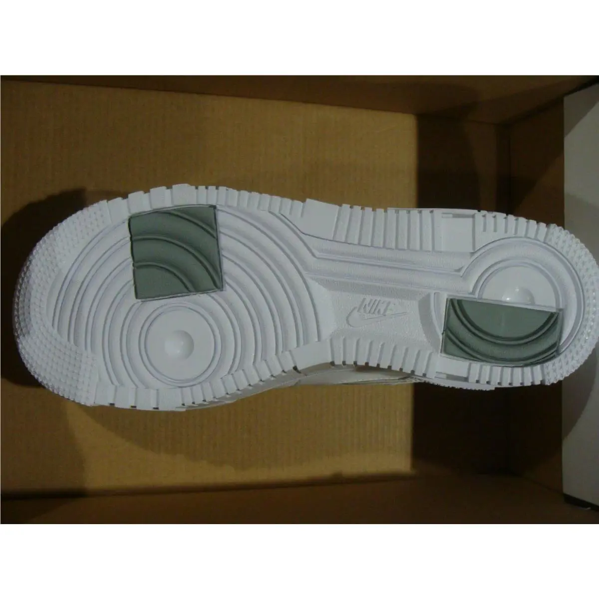 Nike shoes - NIKE PIXEL - PIXEL - DH9632-100 - WHITE/SUMMIT 5
