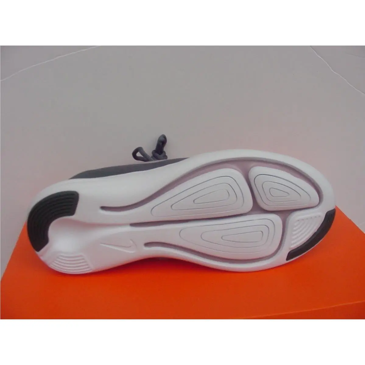 Nike shoes - Nike Lunar Apparent - Lunar Apparent - 908998-005 - Dark Gray / Elemental Rose 3