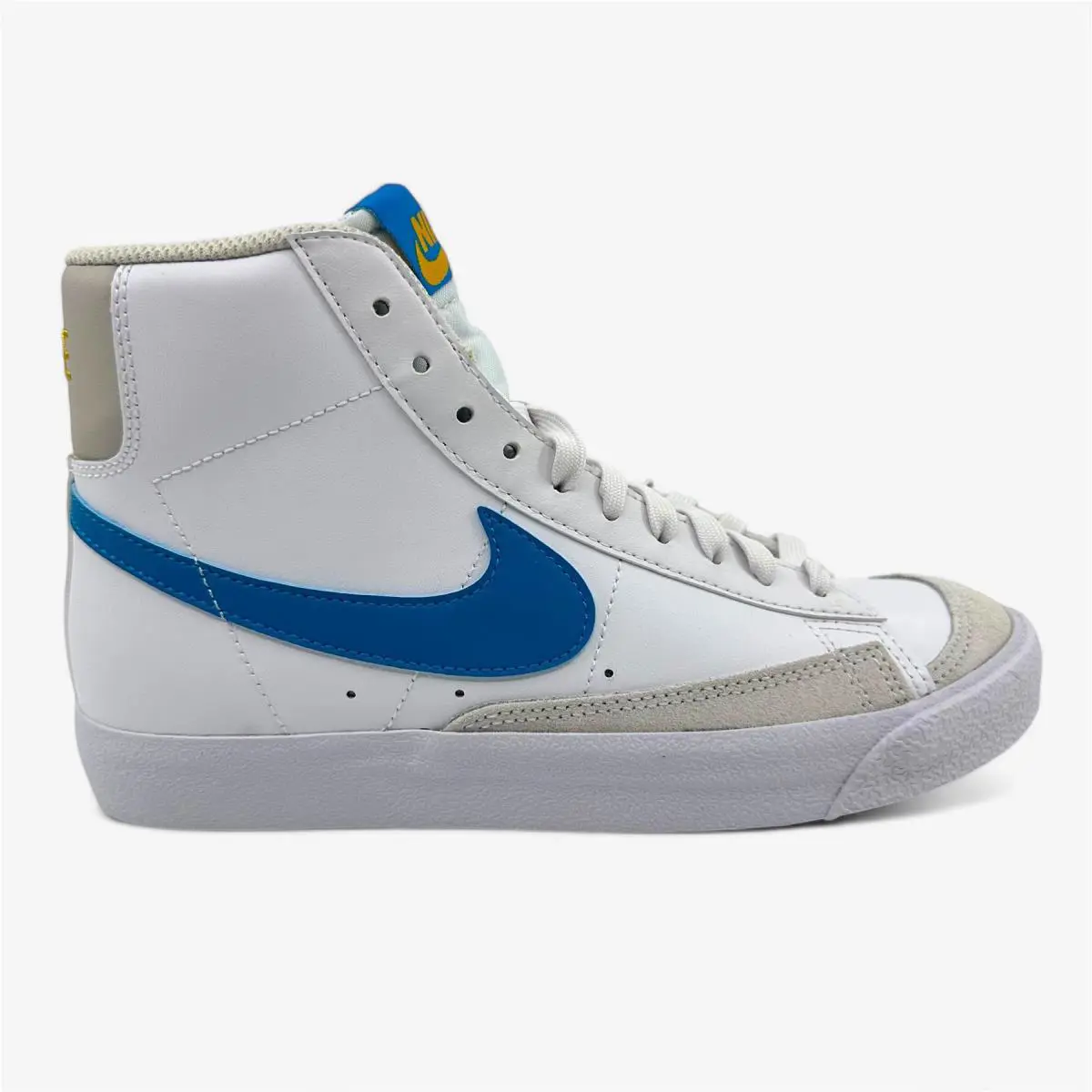 Nike shoes - Nike Blazer Mid 77 - Blazer Mid - DA4086 107 - White, Manufacturer: White Laser Blue Yellow Ochre 0
