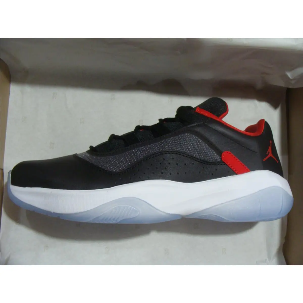 Nike shoes - Air Jordan 11 - Air - Black/White/Red 3